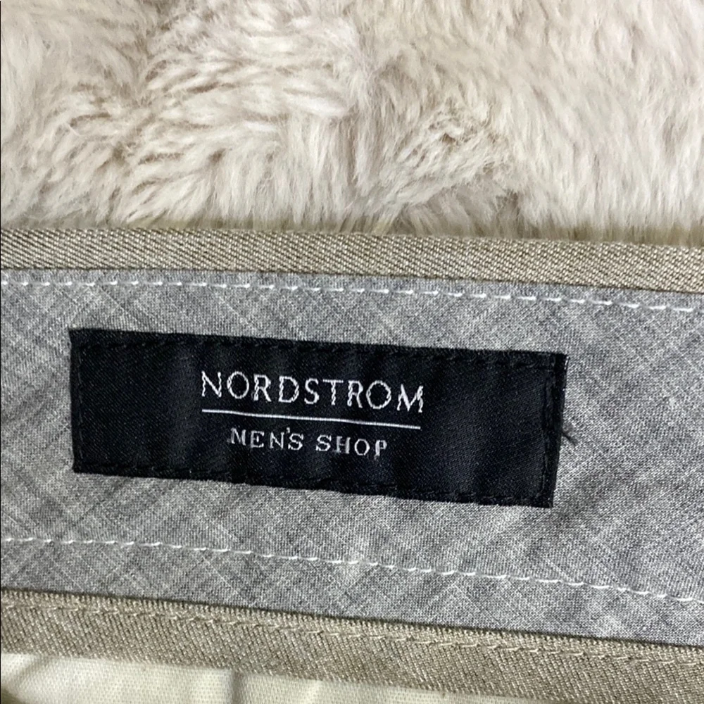 Nordstrom Beige Flat Front Shorts - Picture 2 of 12